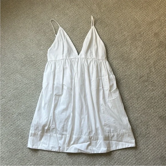 💛 Bundle- $20 Abercrombie & Fitch White Chemise with V-Neckline - Picture 3 of 4